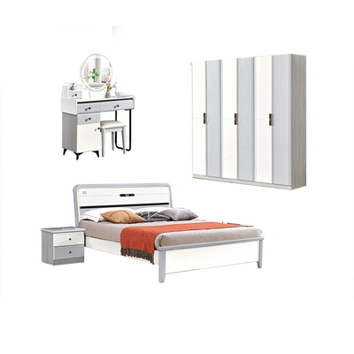 OEM ODM الحديثة الملكية غرفة نوم مجموعة أثاث 1800 * 2000mm